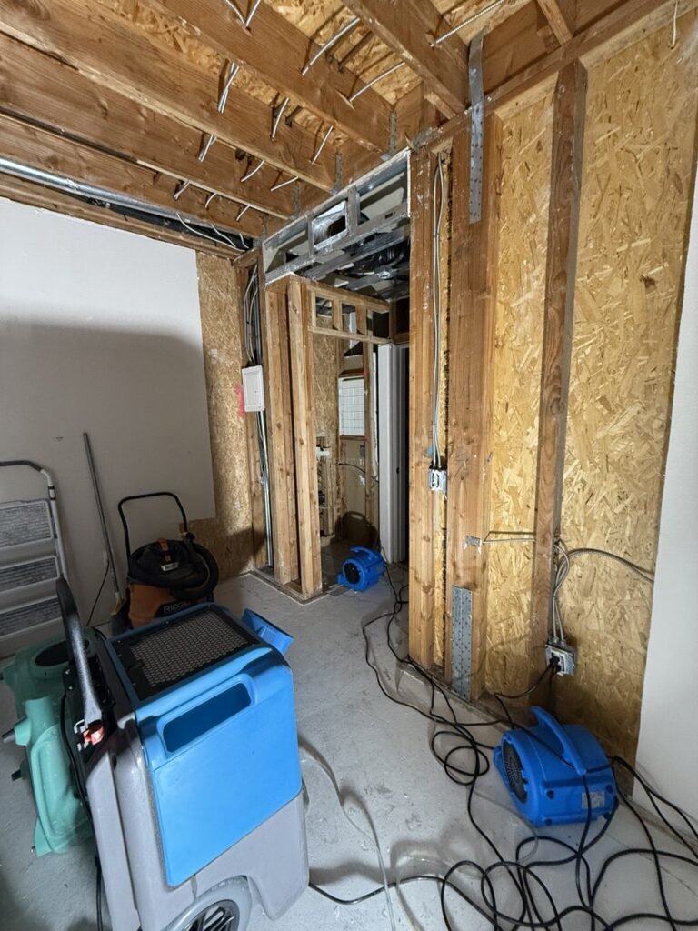 North Hollywood Damage Restoration Services | Onsite Pro 16 Water Damage Restoration Emergency